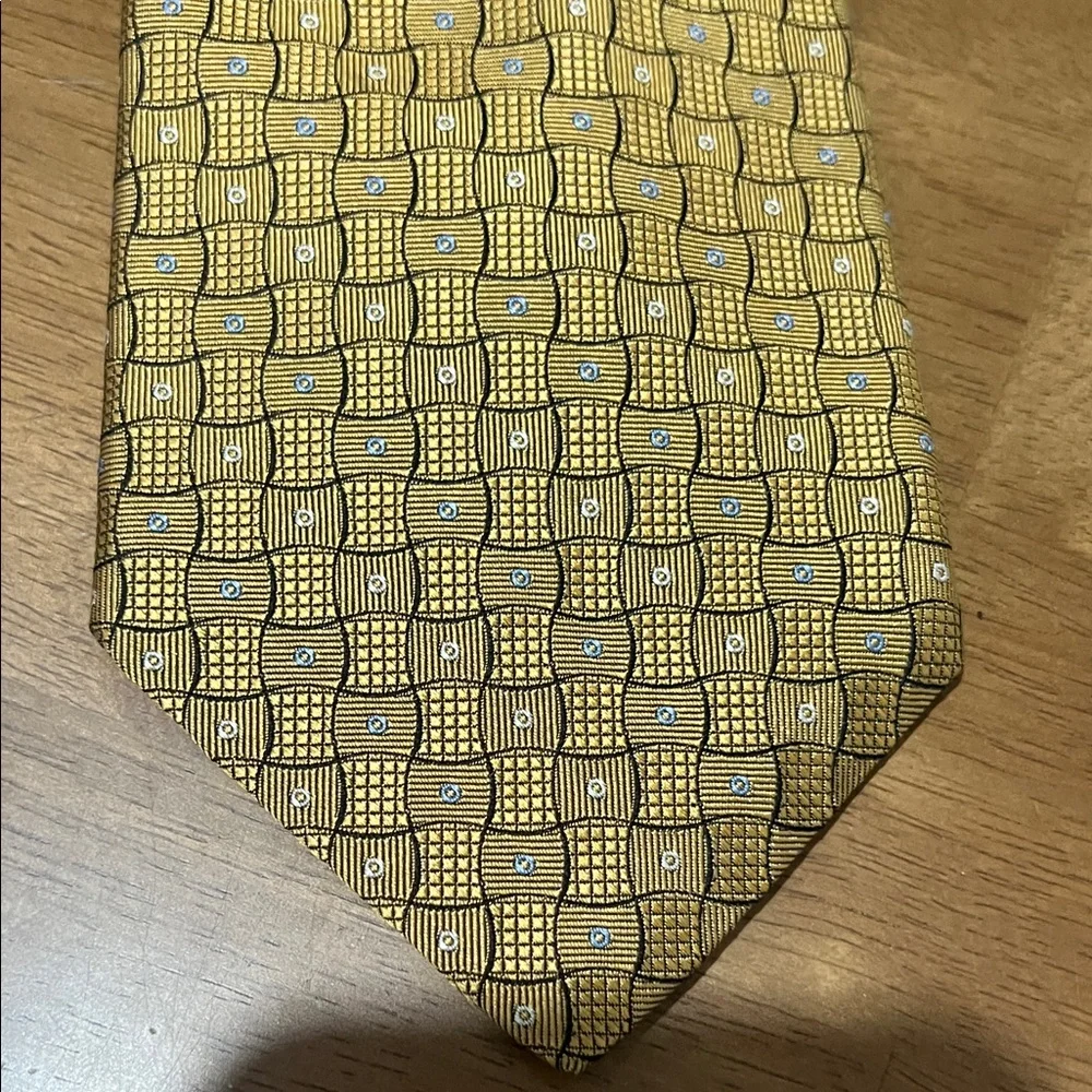 Dior Signature Gold and Black Patterned Tie, 100% Italian Silk - Picture 6 of 7